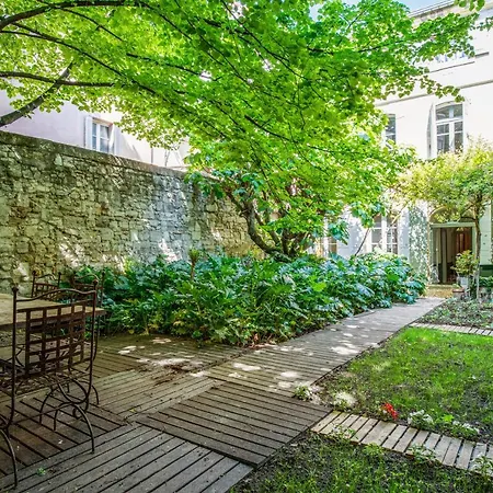 Apartment Splendid With A Terrasse And A Garden - - Welkeys Avignon